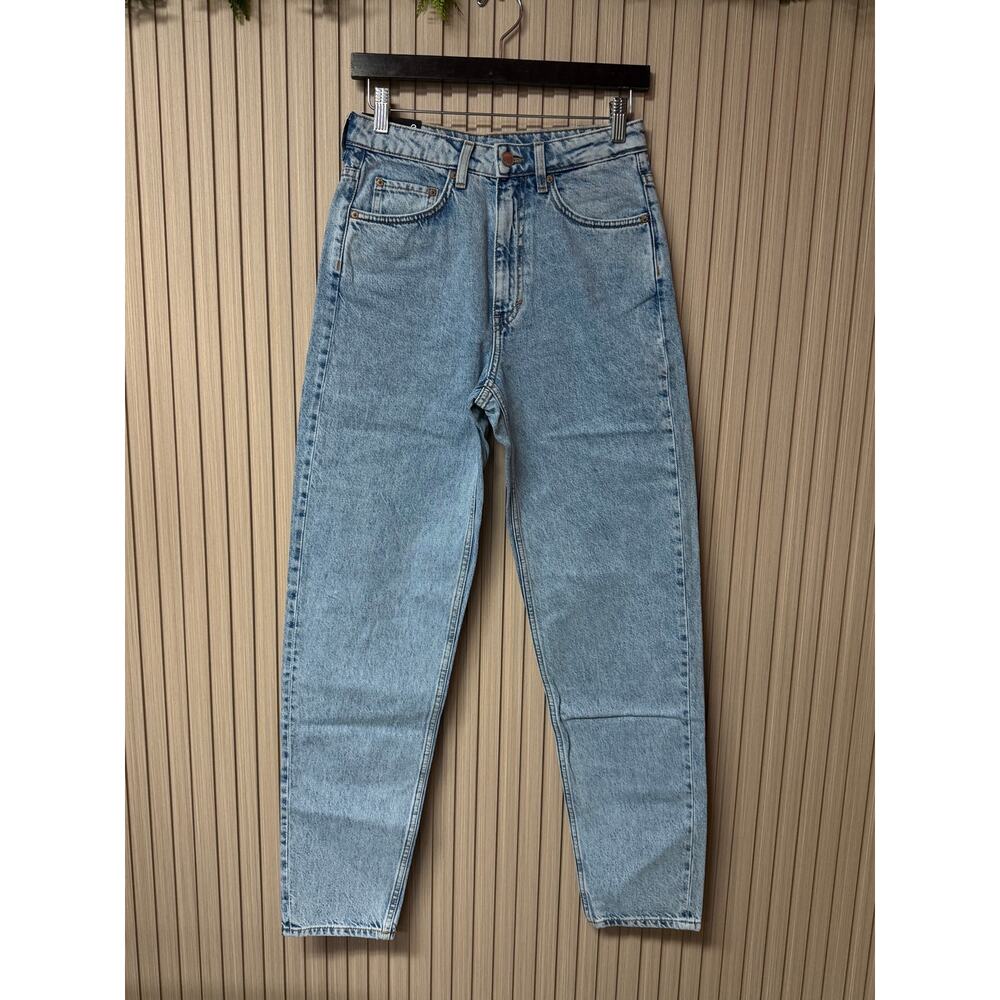 Weekday Lash Extra High Waist Mom Jeans Light Wash W27 L32